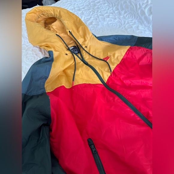 Men’s Nike Zip Up Windbreaker - Picture 4 of 8